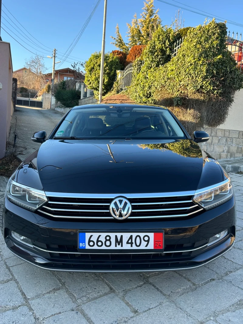 VW Passat 1 собственик * Реални километри* , снимка 2 - Автомобили и джипове - 48444783