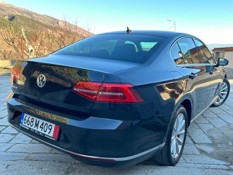 VW Passat 1 собственик * Реални километри* , снимка 4 - Автомобили и джипове - 48444783