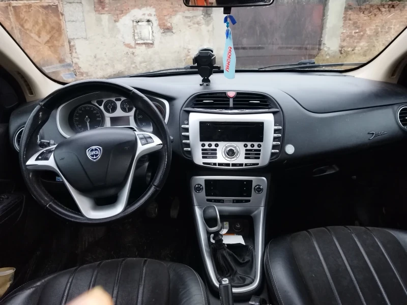 Lancia Delta, снимка 3 - Автомобили и джипове - 48642809