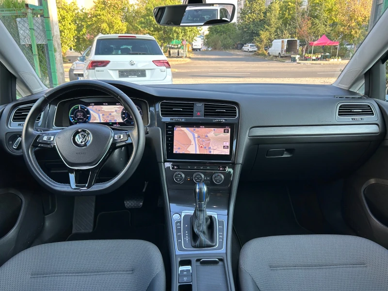 VW Golf E GOLF, снимка 7 - Автомобили и джипове - 51438526