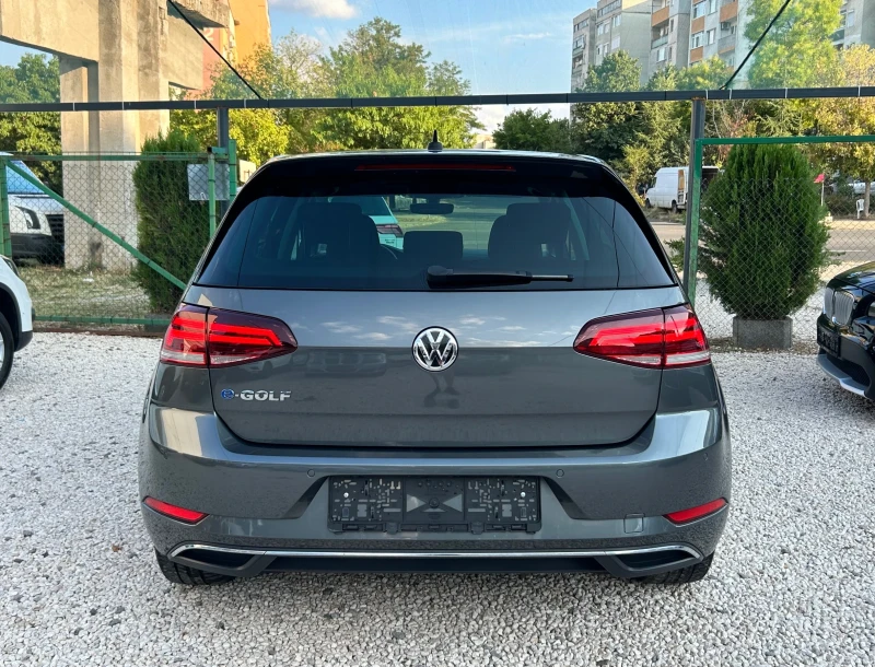 VW Golf E GOLF, снимка 5 - Автомобили и джипове - 51438526