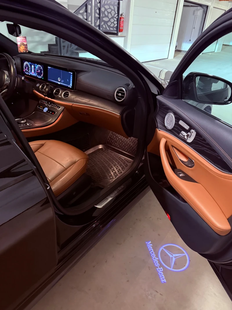 Mercedes-Benz E 400, снимка 5 - Автомобили и джипове - 52074102