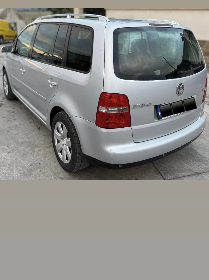 VW Touran 2.0 TDI 136hp, снимка 7 - Автомобили и джипове - 52580657