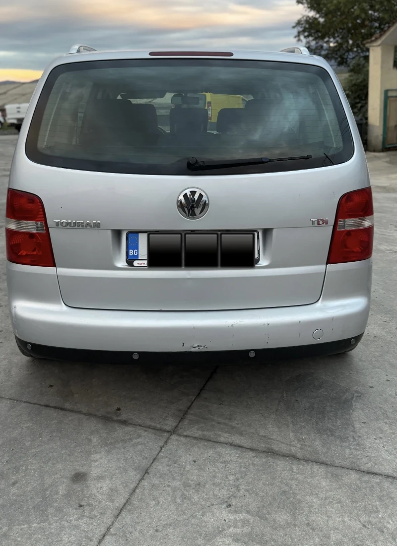 VW Touran 2.0 TDI 136hp, снимка 6 - Автомобили и джипове - 52580657