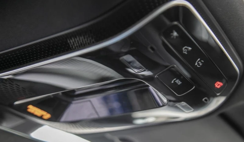 Mercedes-Benz C 300 4matic* Автокредит* , снимка 16 - Автомобили и джипове - 52749868