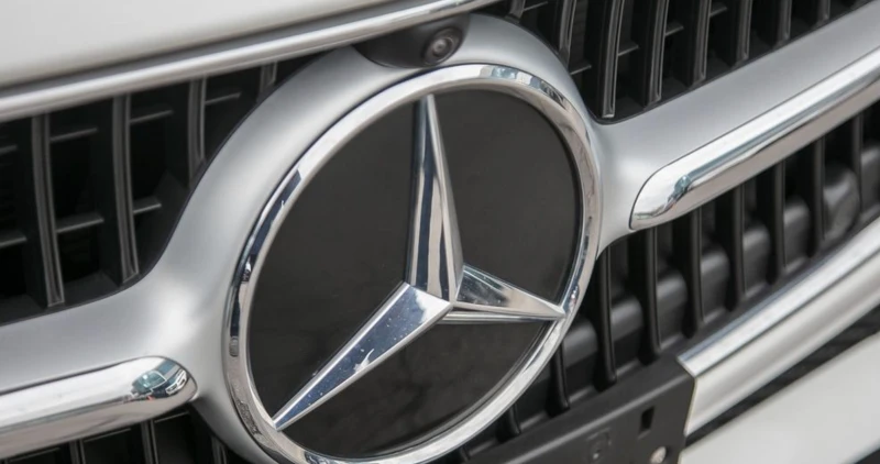 Mercedes-Benz C 300 4matic* Автокредит* , снимка 7 - Автомобили и джипове - 52749868