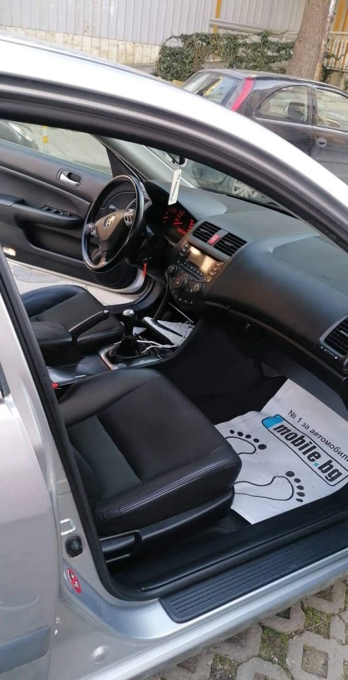 Honda Accord 2.2 i-CTDI, снимка 4 - Автомобили и джипове - 53515292