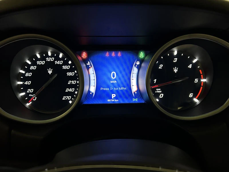 Maserati Ghibli, снимка 11 - Автомобили и джипове - 53886070