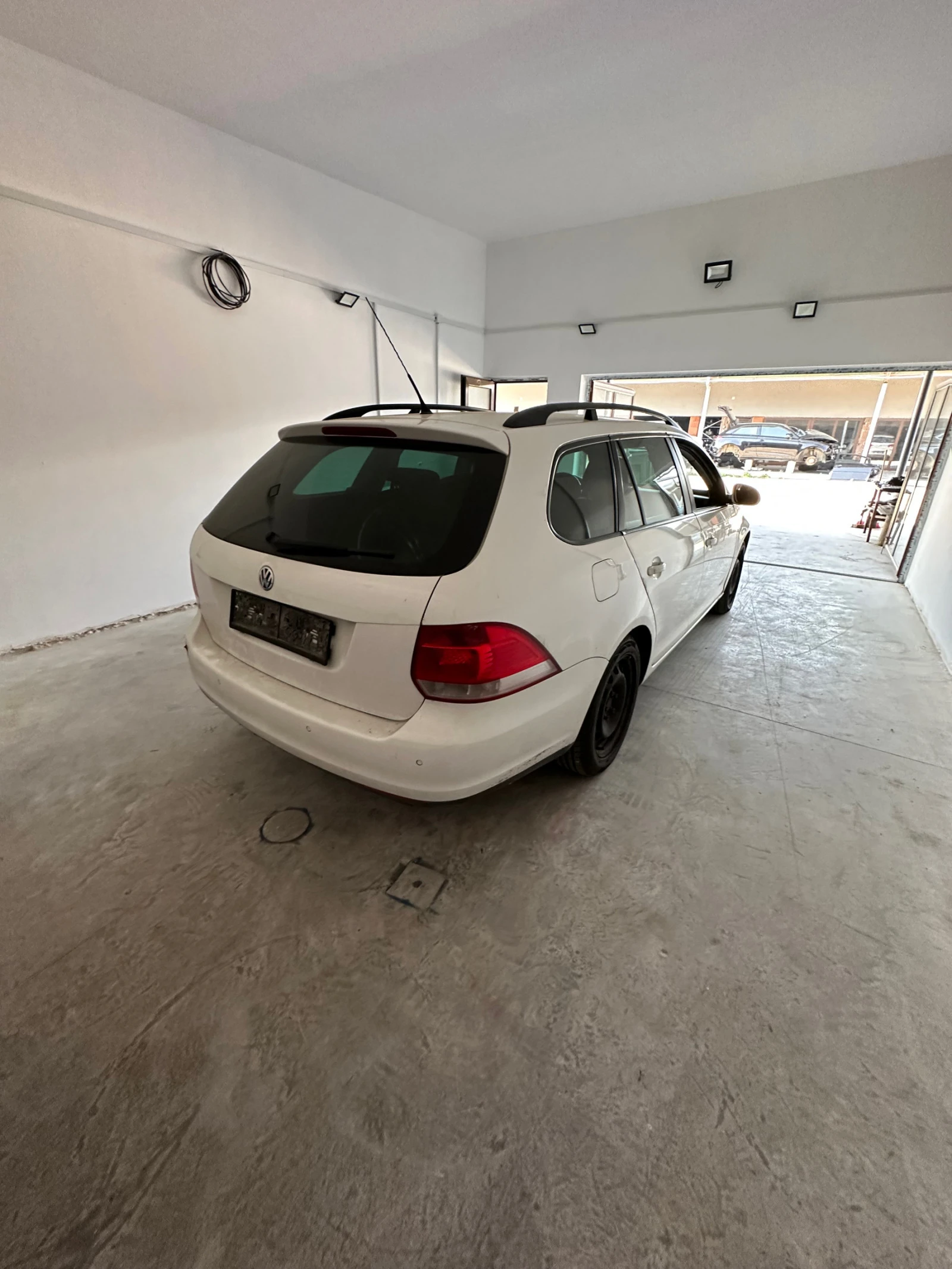 VW Golf 1.9TDI 5ск BLS - изображение 4