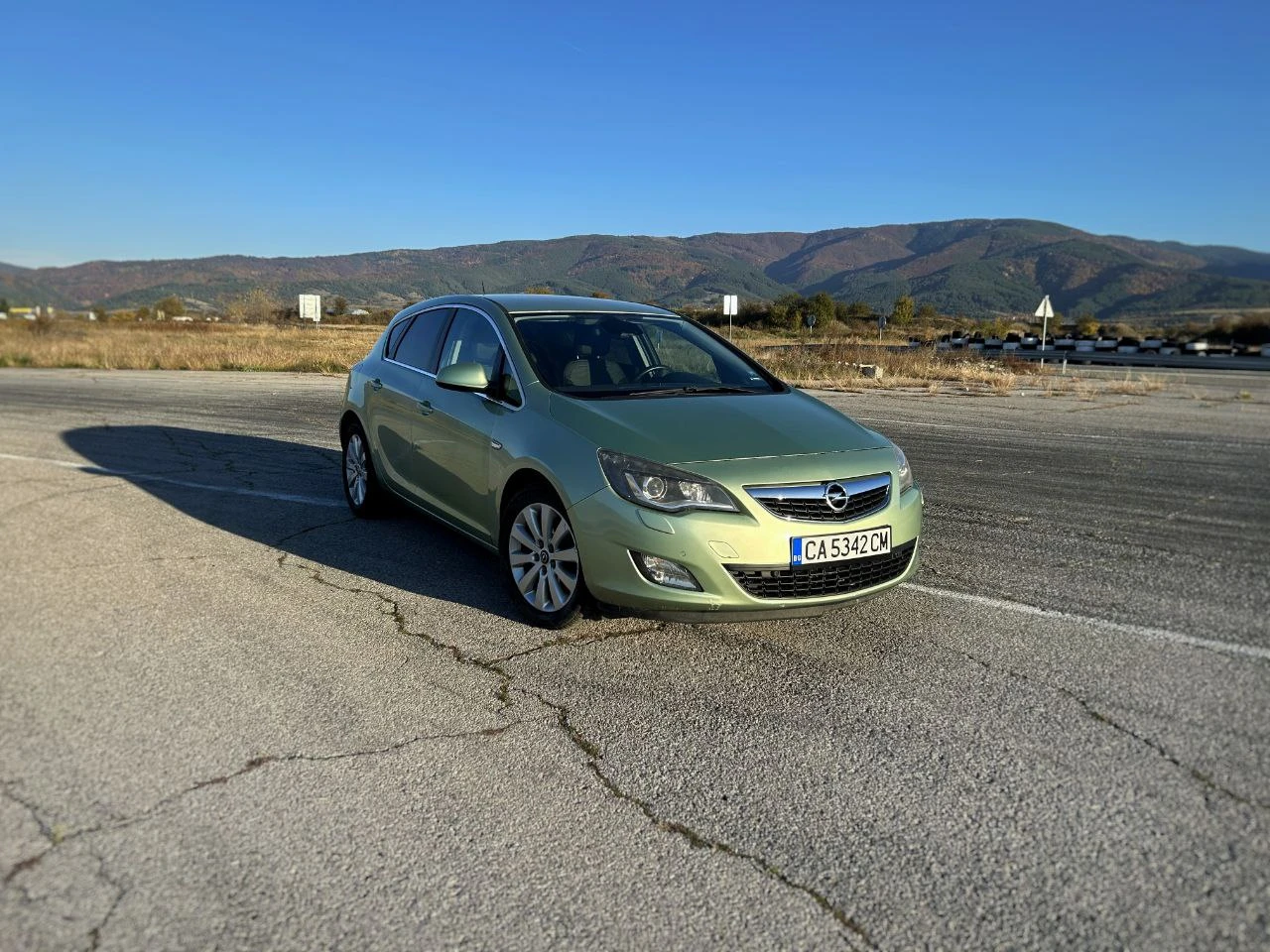 Opel Astra J 2.0 CDTi - изображение 8