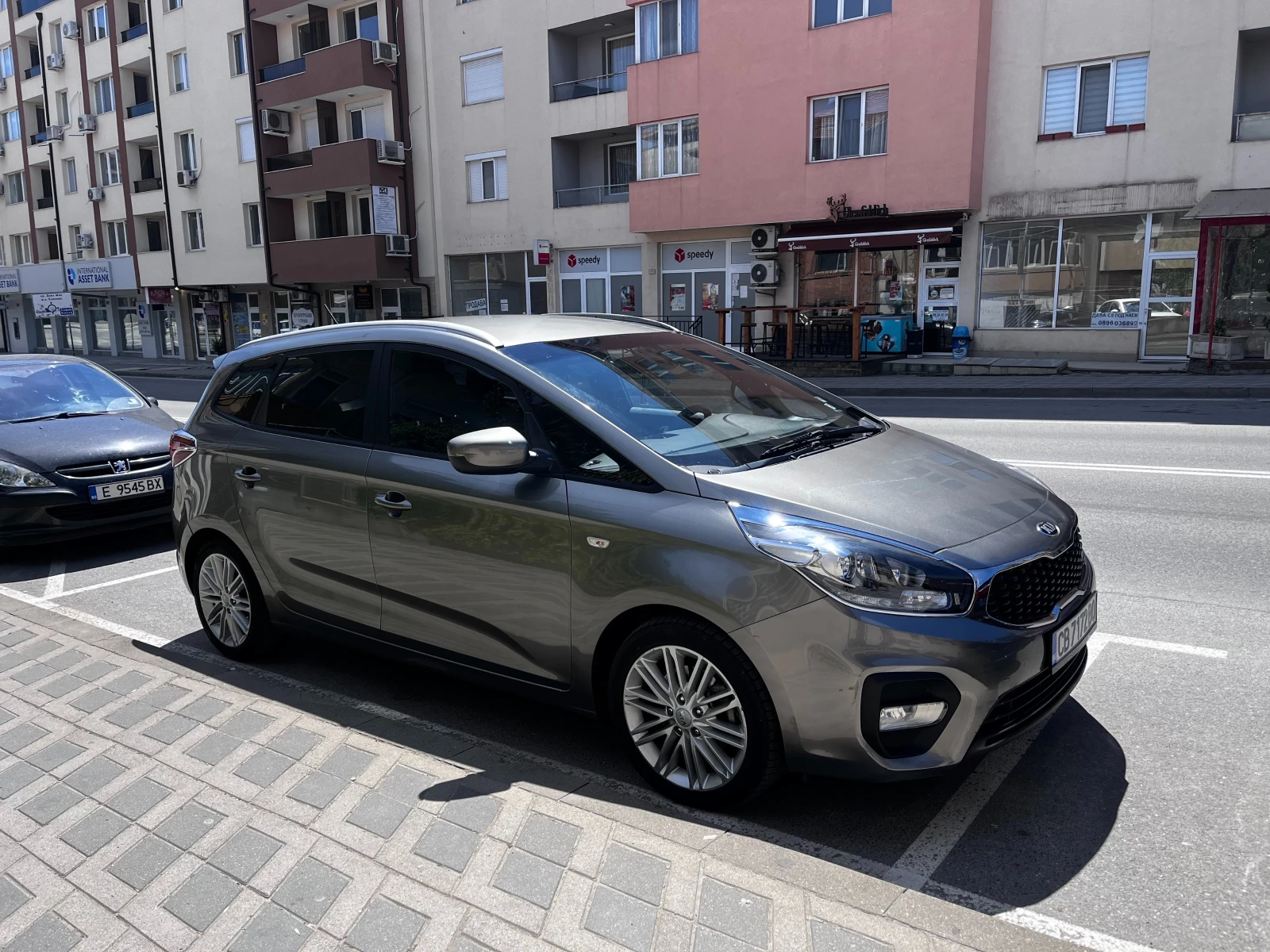Kia Carens  - изображение 3
