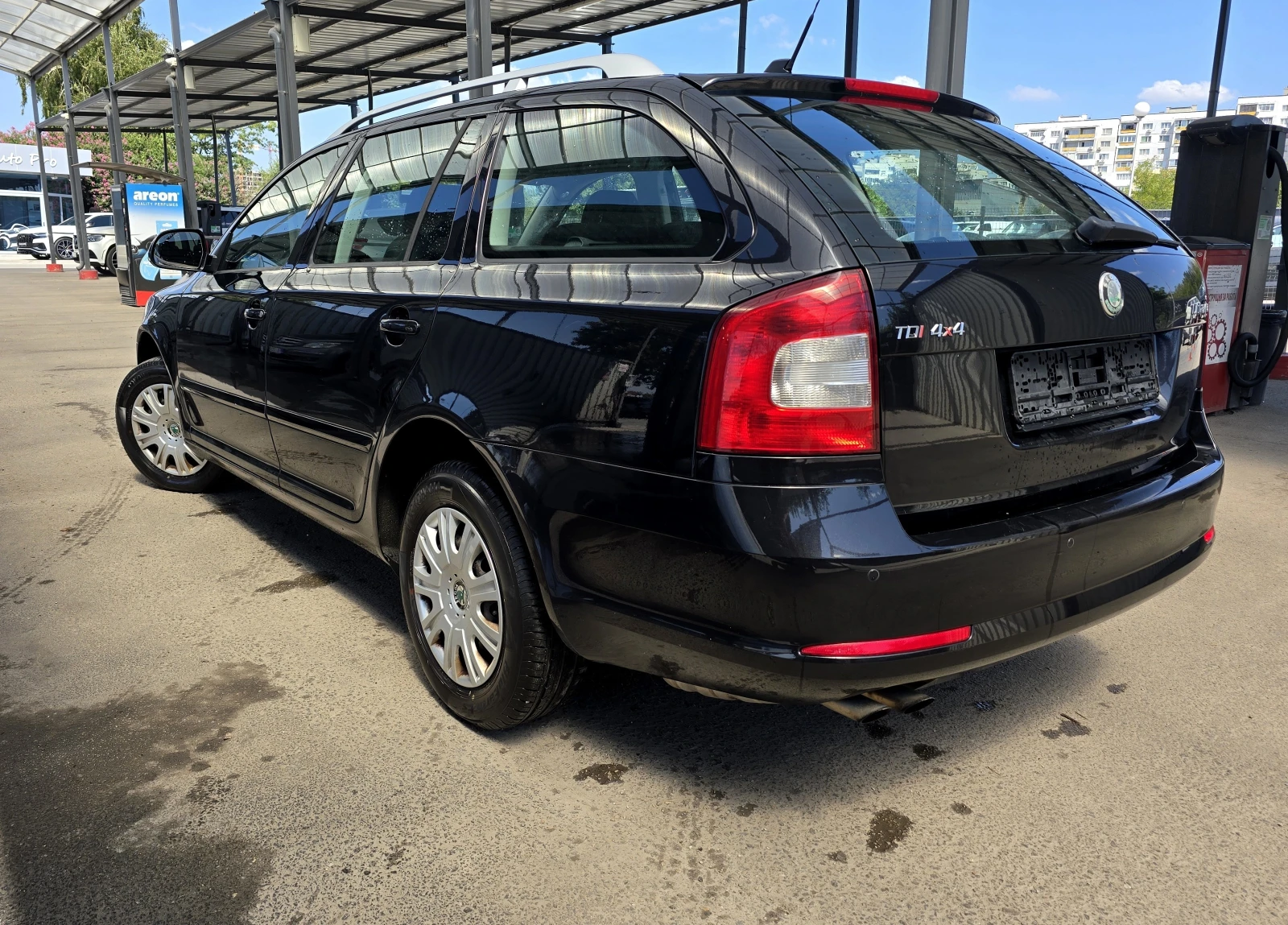Skoda Octavia 2.0TDI/Common Rail/4x4/КАТО НОВ - изображение 7