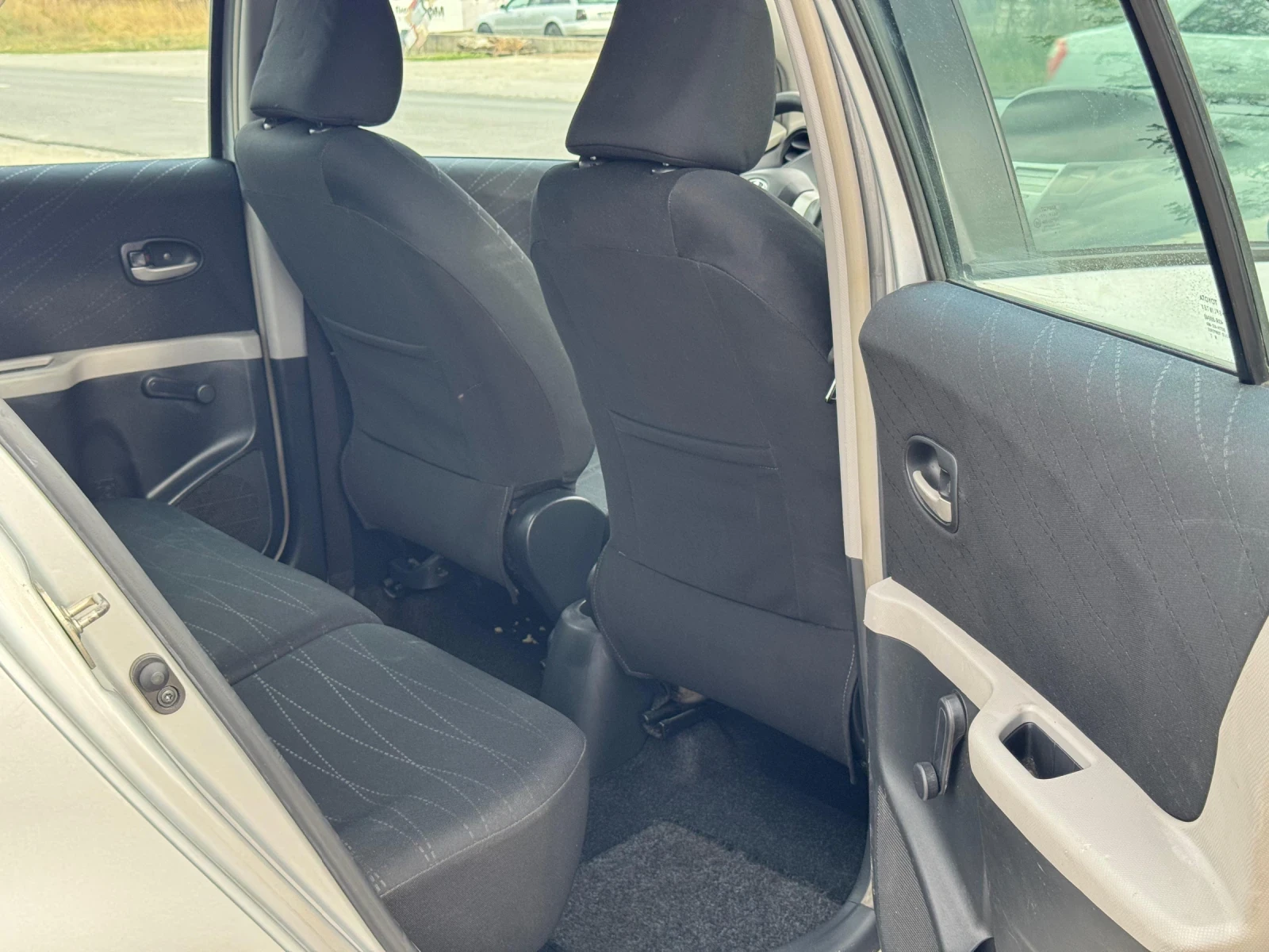 Toyota Yaris 1.3 i LIZING | Mobile.bg   13