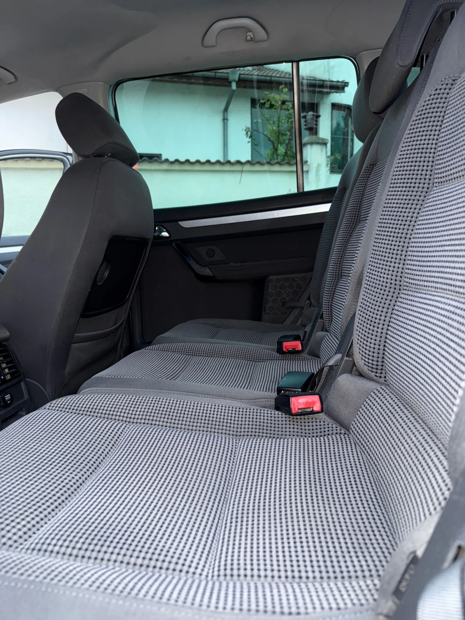 VW Touran 2.0 TDI 136hp | Mobile.bg   15