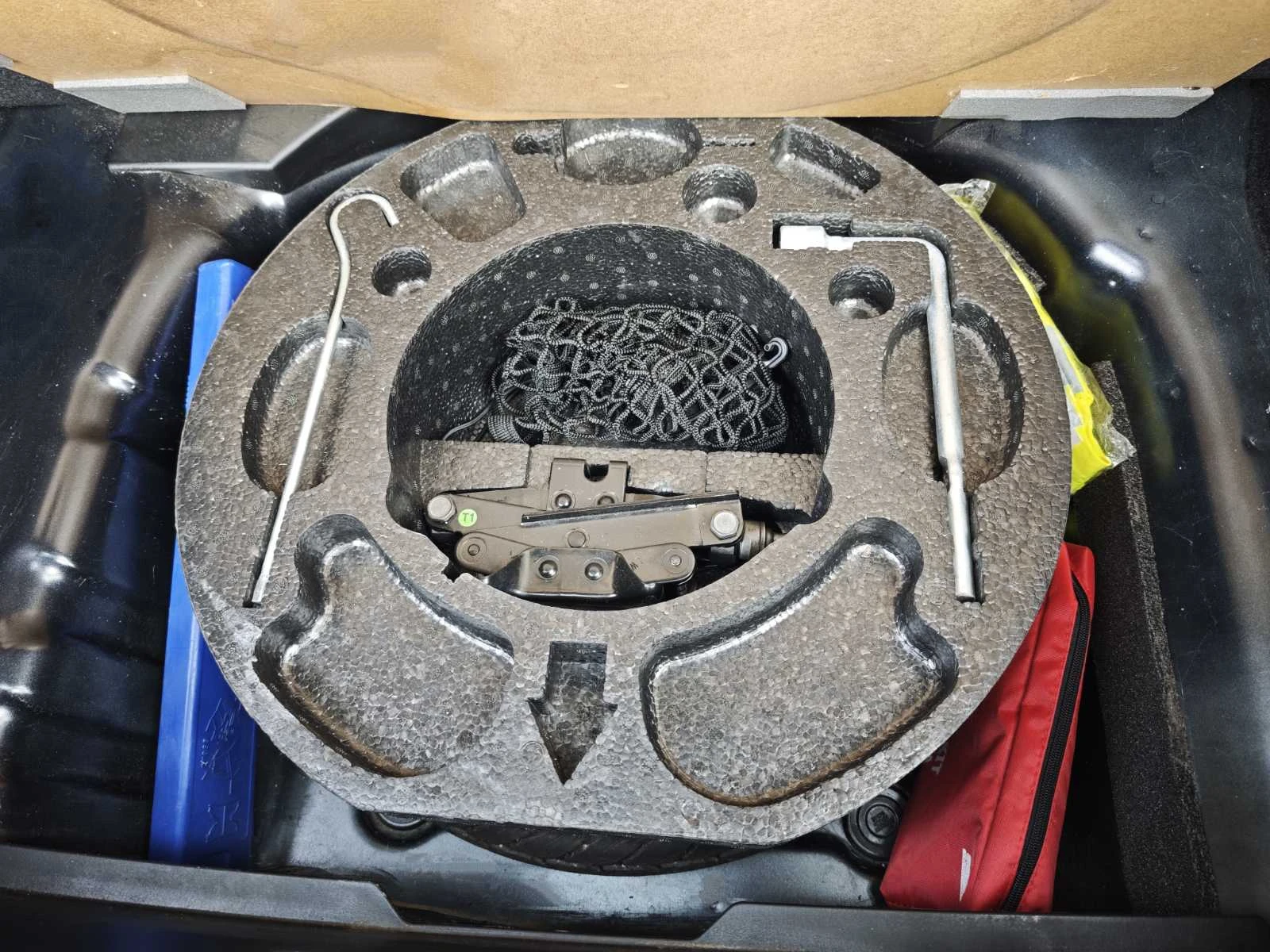 Chevrolet Aveo Автомат 1.4 Нави, снимка 6 - Автомобили и джипове - 52733446