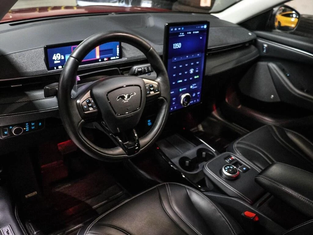 Ford Mustang Mach-E * Premium AWD * CARFAX * БЕЗ ПЪРВОНАЧАЛНА ВНОСКА - изображение 7