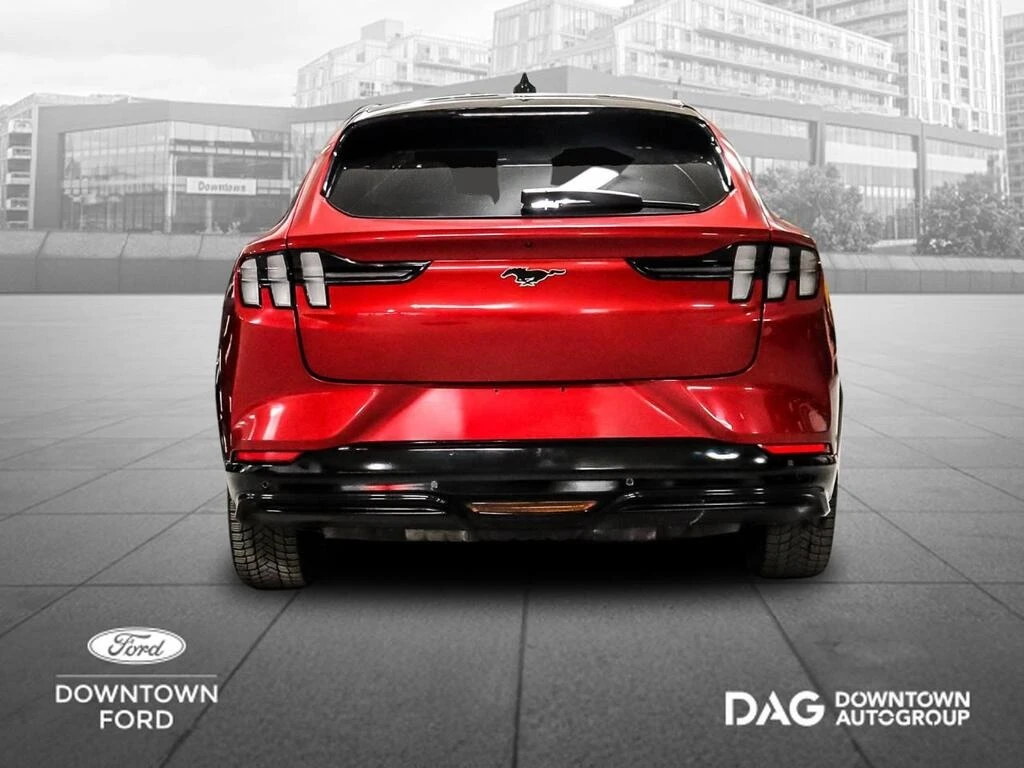 Ford Mustang Mach-E * Premium AWD * CARFAX * БЕЗ ПЪРВОНАЧАЛНА ВНОСКА - изображение 4