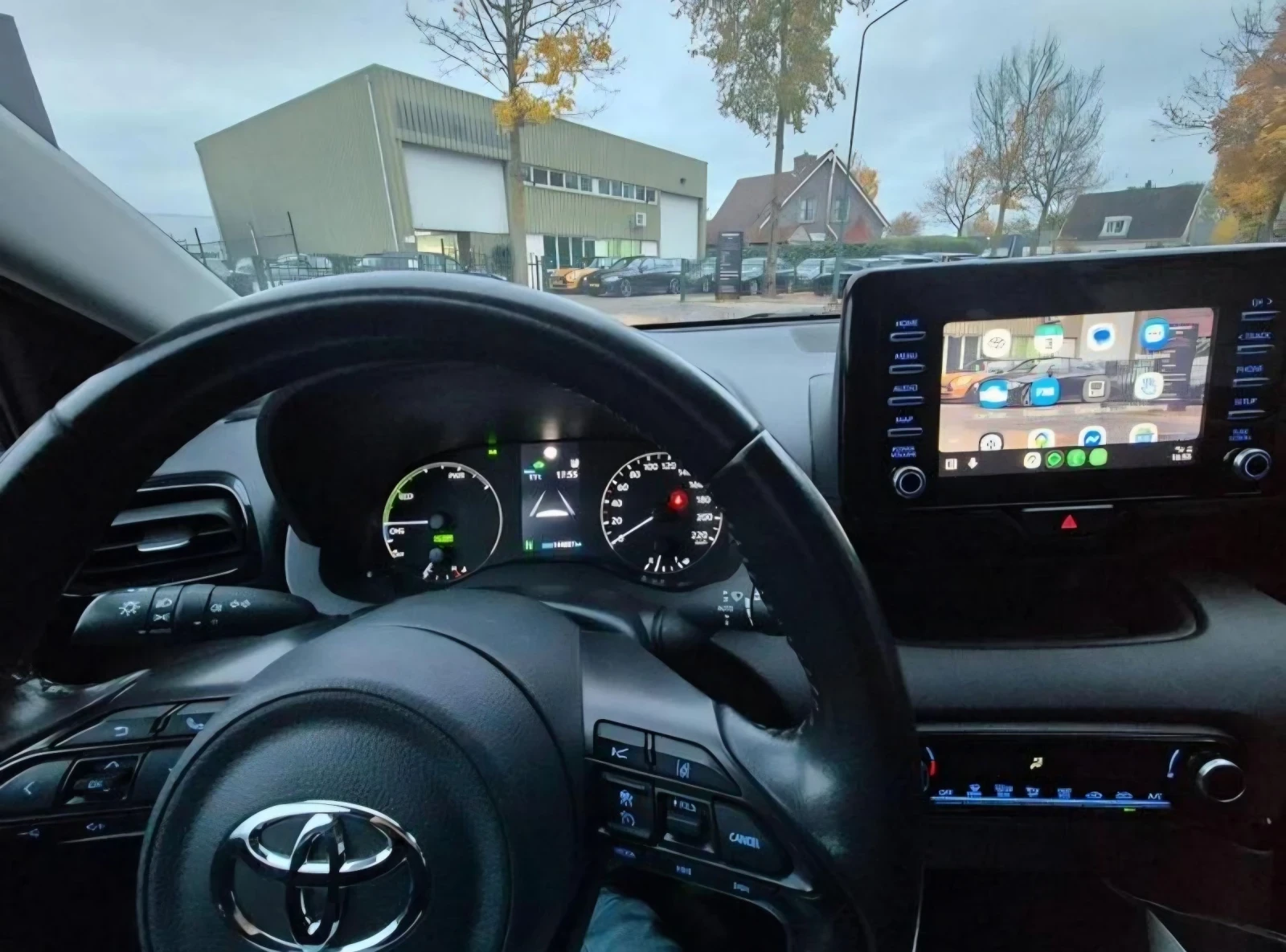 Toyota Yaris Hybrid  | Mobile.bg � ����������� 9