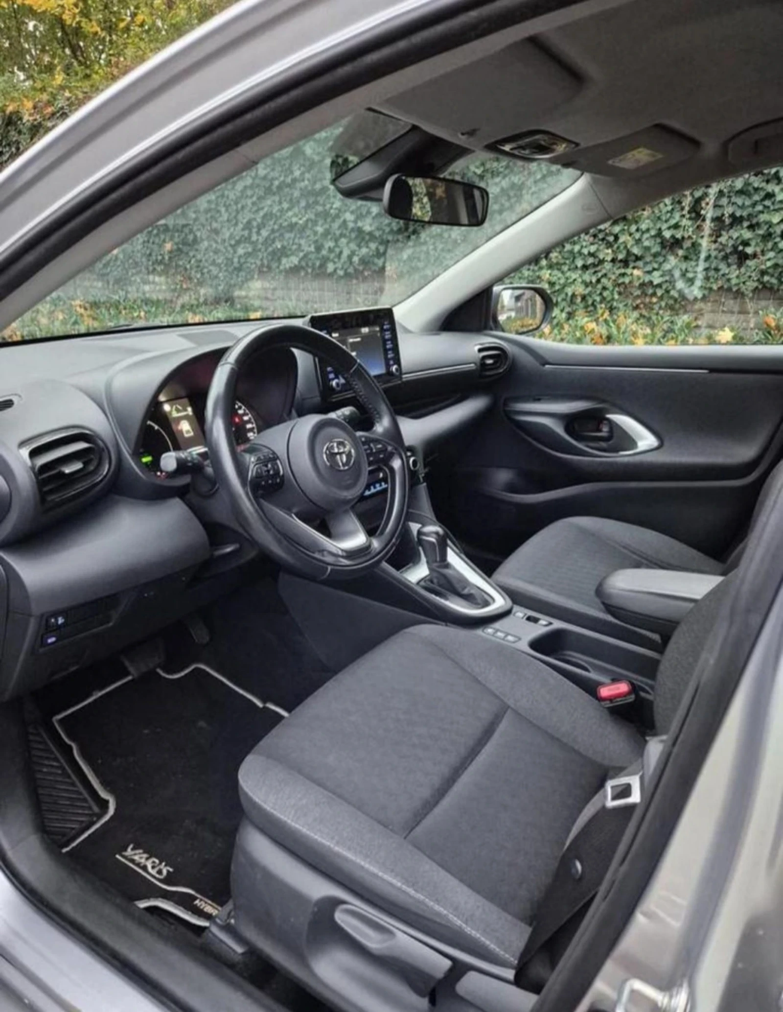 Toyota Yaris Hybrid  | Mobile.bg � ����������� 7