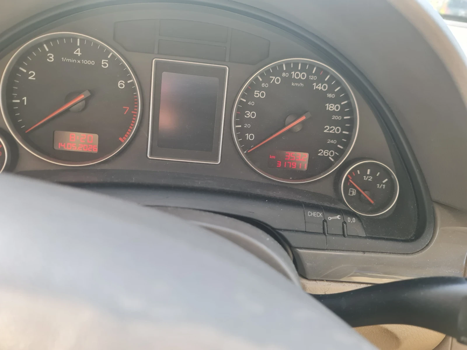 Audi A4 3.0, снимка 13 - Автомобили и джипове - 53566766