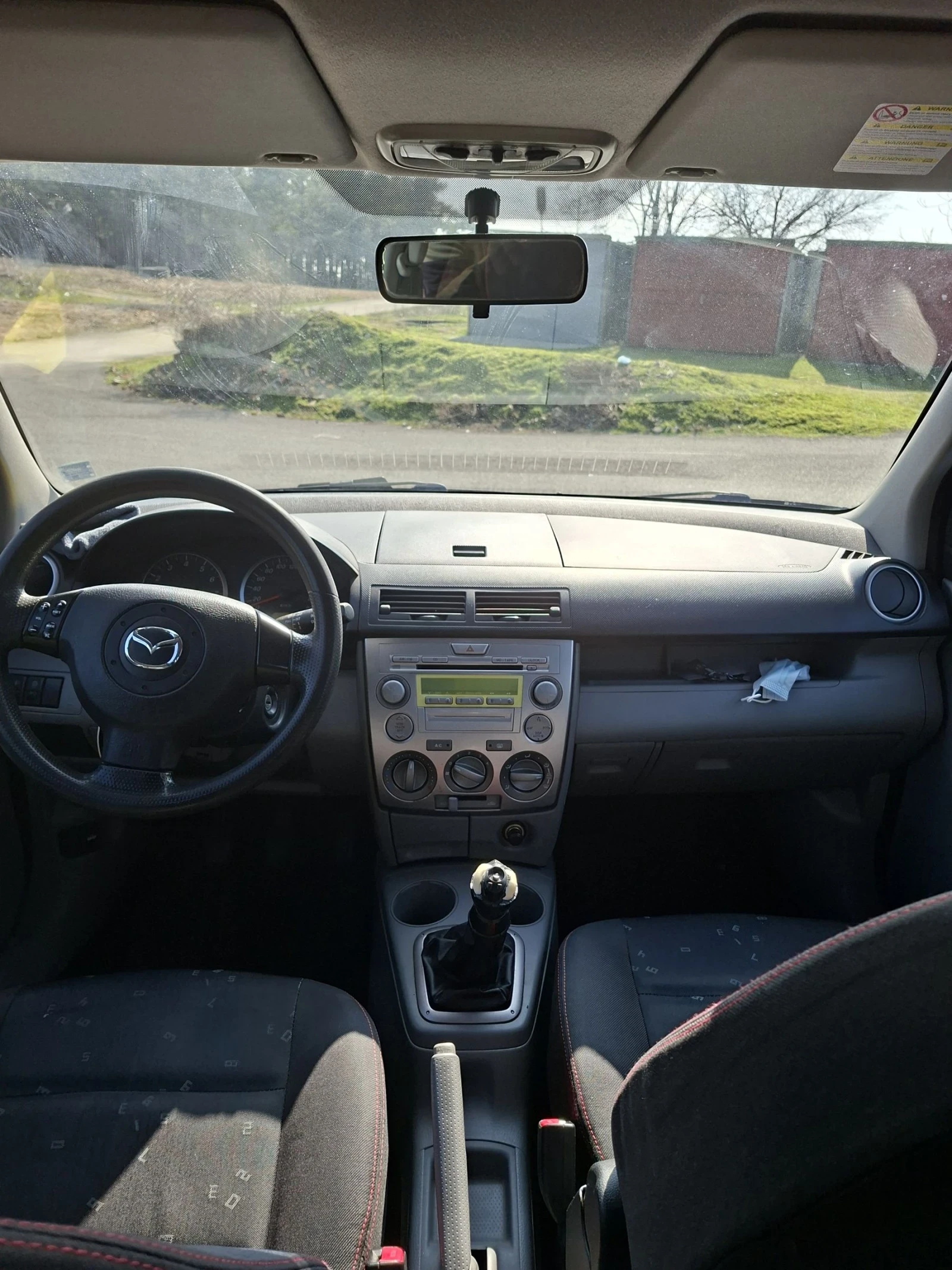 Mazda 2 1.25, снимка 7 - Автомобили и джипове - 53655859