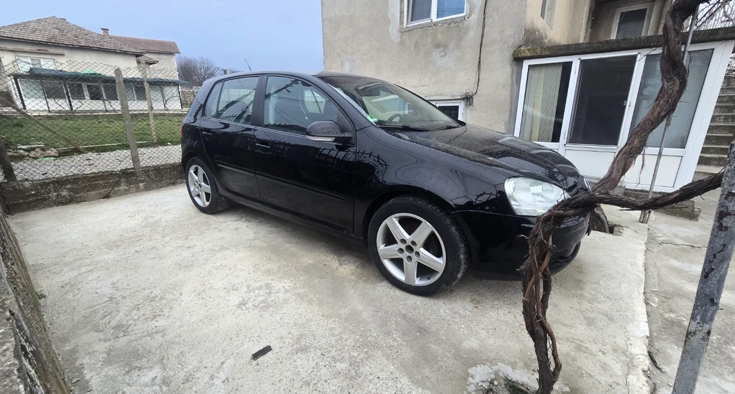 VW Golf 1.9 TDI, снимка 4 - Автомобили и джипове - 53930596