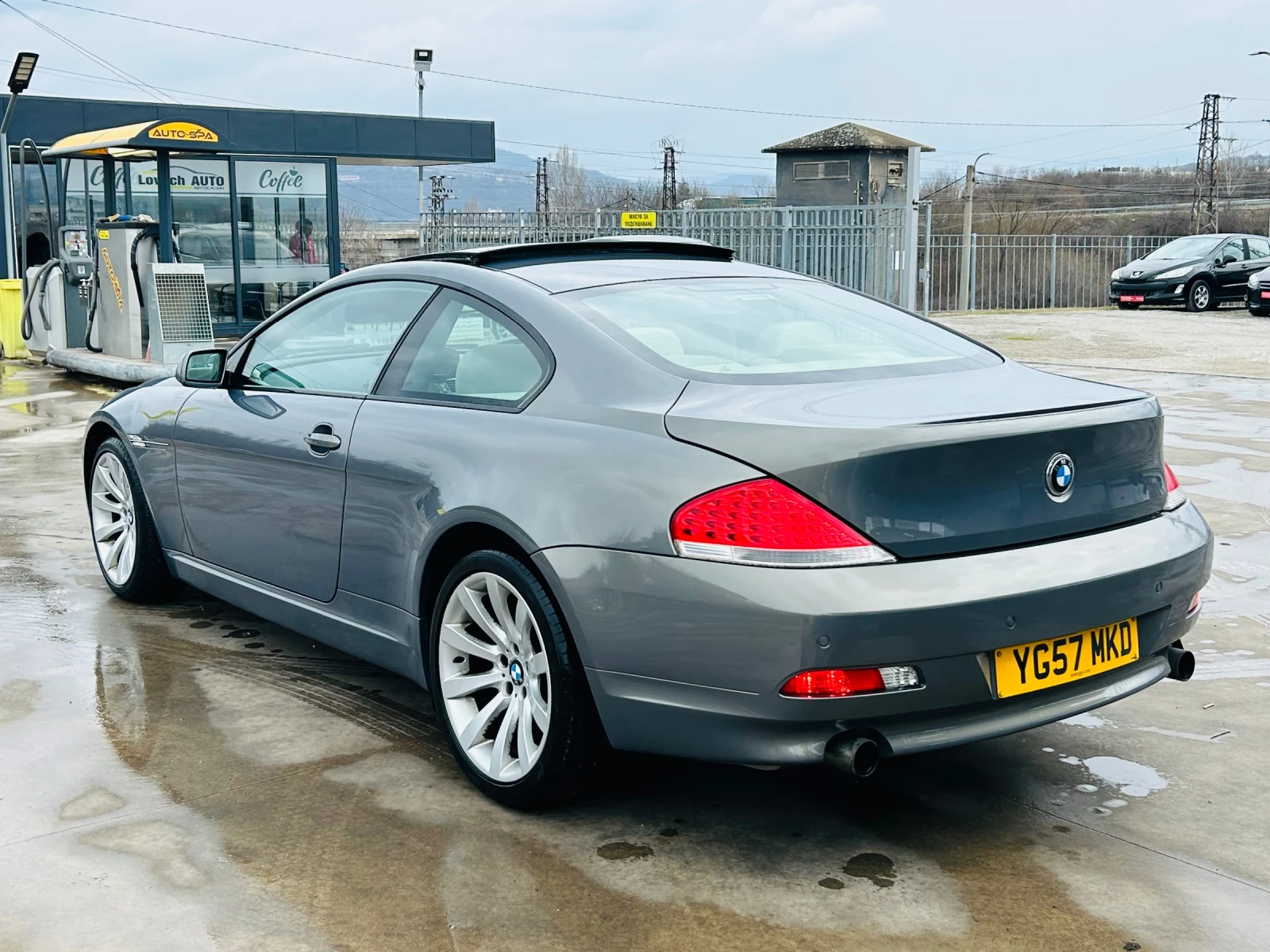 BMW 630 3.0 258 бензин КАТО НОВА, снимка 5 - Автомобили и джипове - 53935512