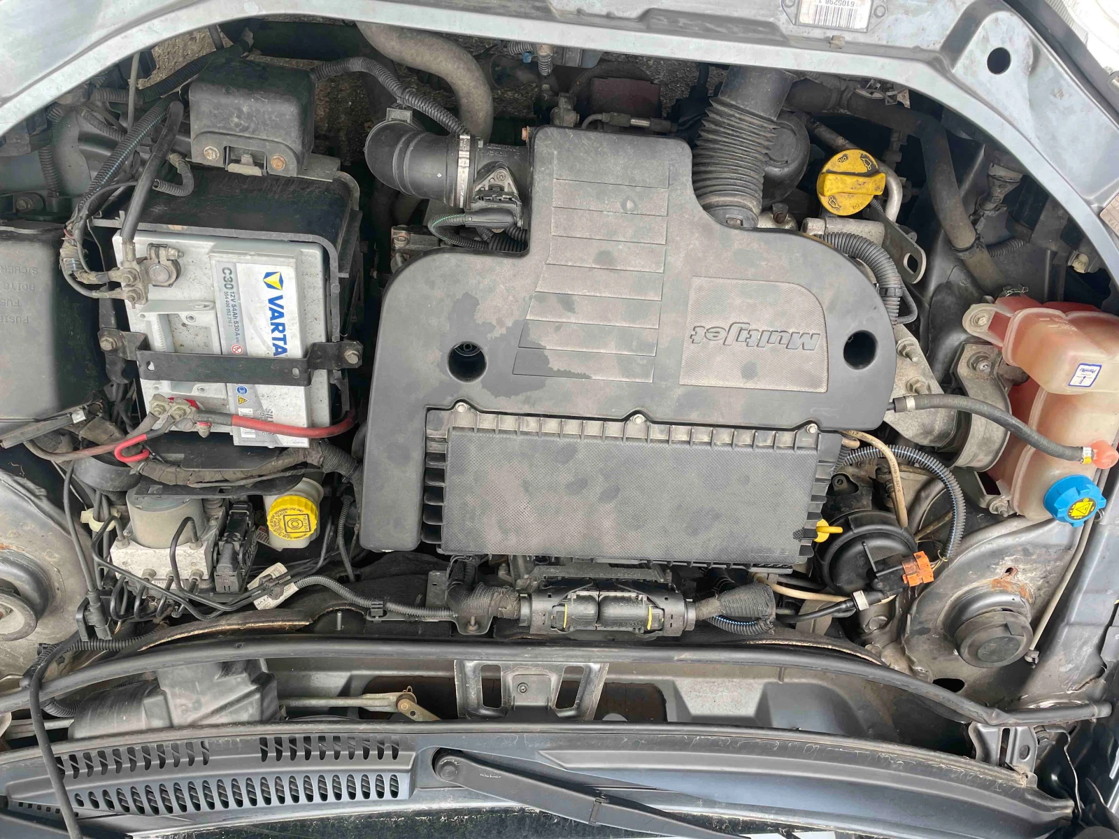 Fiat Punto 1.3 multiJet, снимка 5 - Автомобили и джипове - 54204516