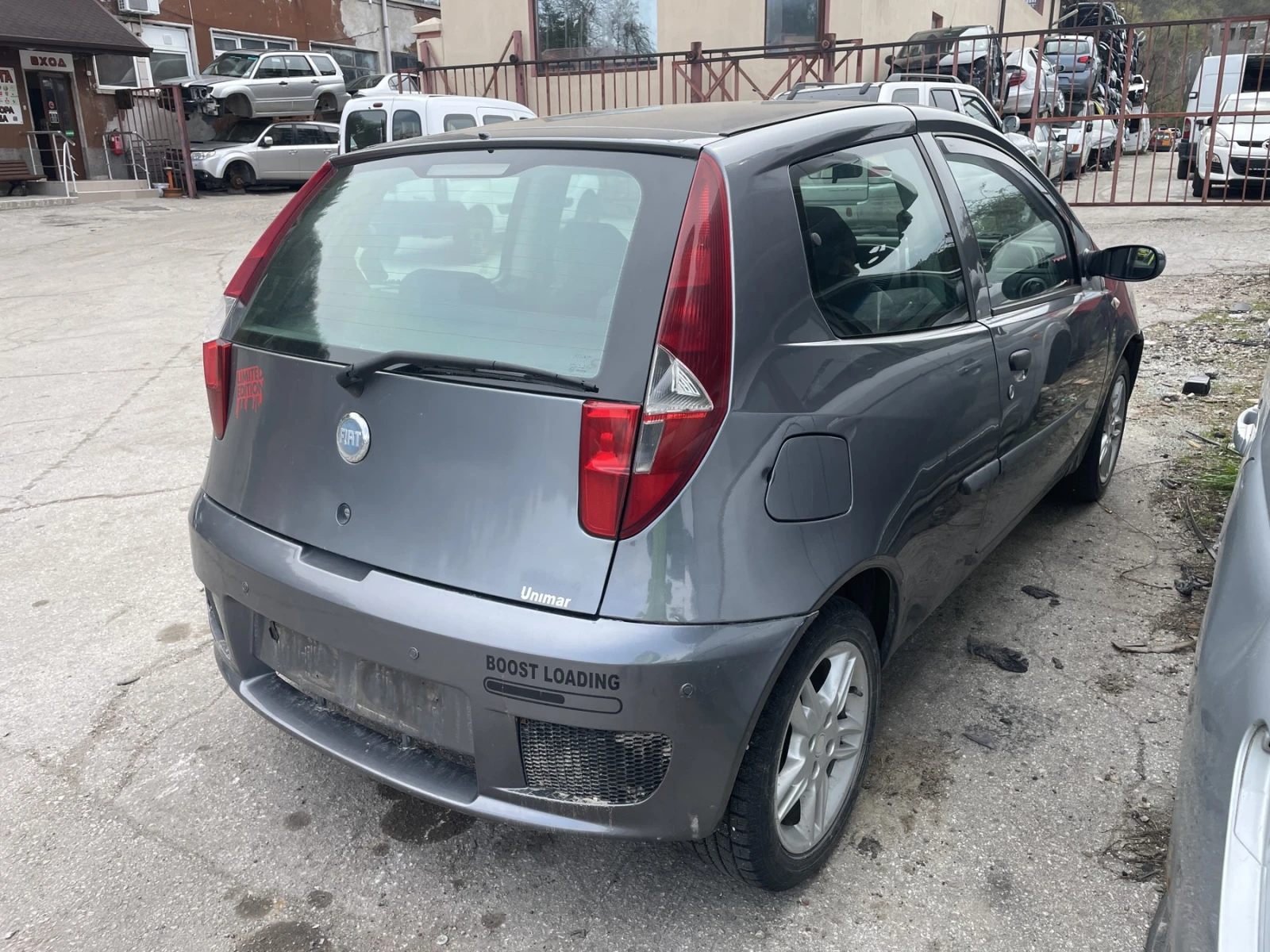 Fiat Punto 1.3 multiJet, снимка 4 - Автомобили и джипове - 54204516