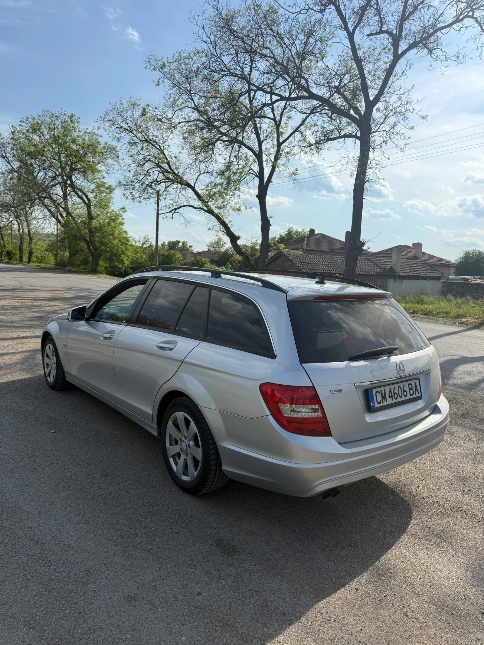 Mercedes-Benz C 220 2.2, снимка 4 - Автомобили и джипове - 54518982