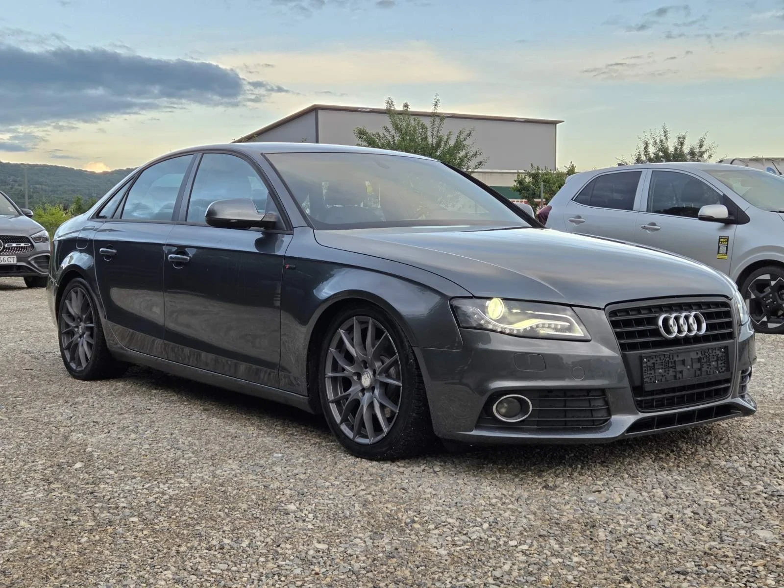 Audi A4 2.0 TDI 143к.с. ИТАЛИЯ  BANG & OLUFSEN FULL LED, снимка 3 - Автомобили и джипове - 54784197
