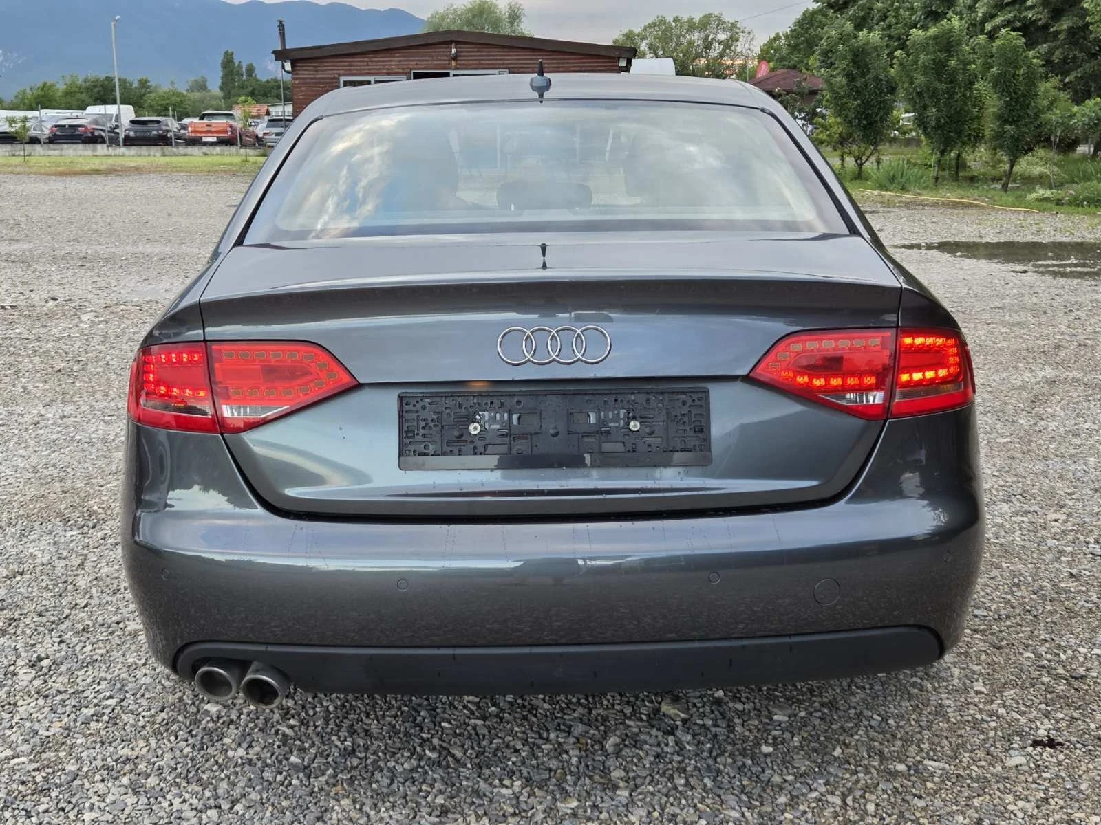 Audi A4 2.0 TDI 143к.с. ИТАЛИЯ  BANG & OLUFSEN FULL LED, снимка 8 - Автомобили и джипове - 54784197
