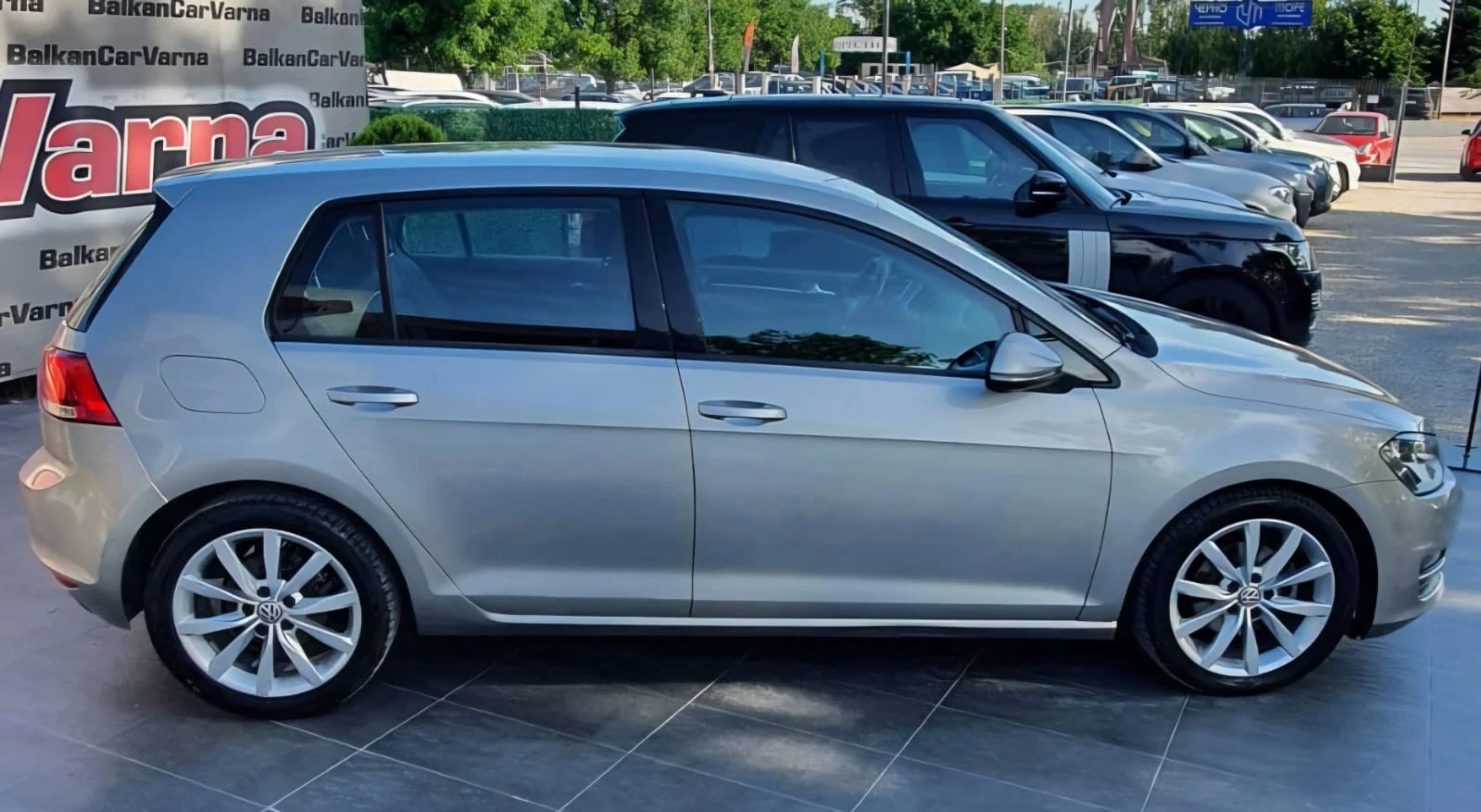 VW Golf 1.6TDI Common rail High Line Euro5B, снимка 6 - Автомобили и джипове - 54847253