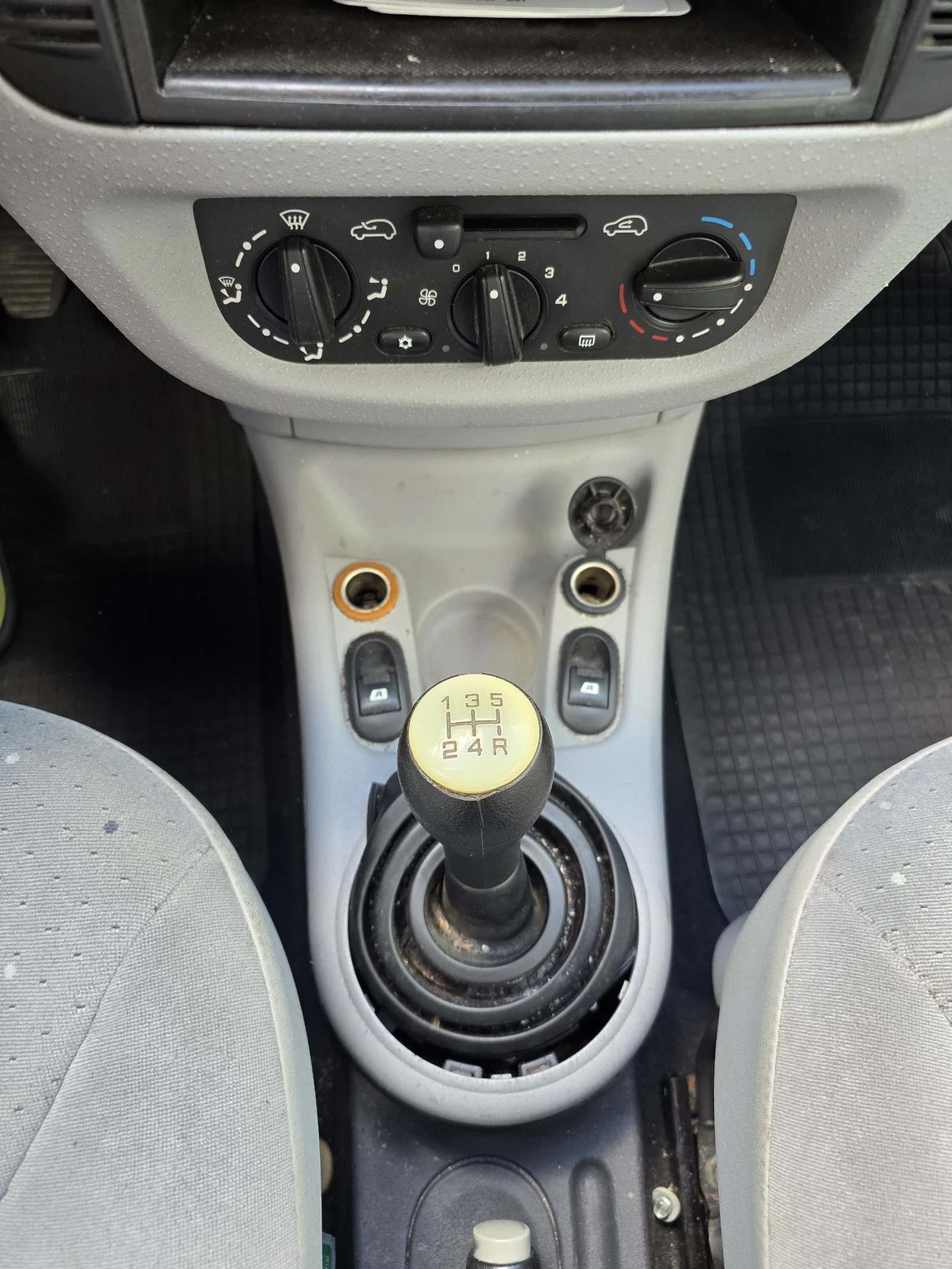 Citroen C3 1.4i | Mobile.bg � ����������� 11