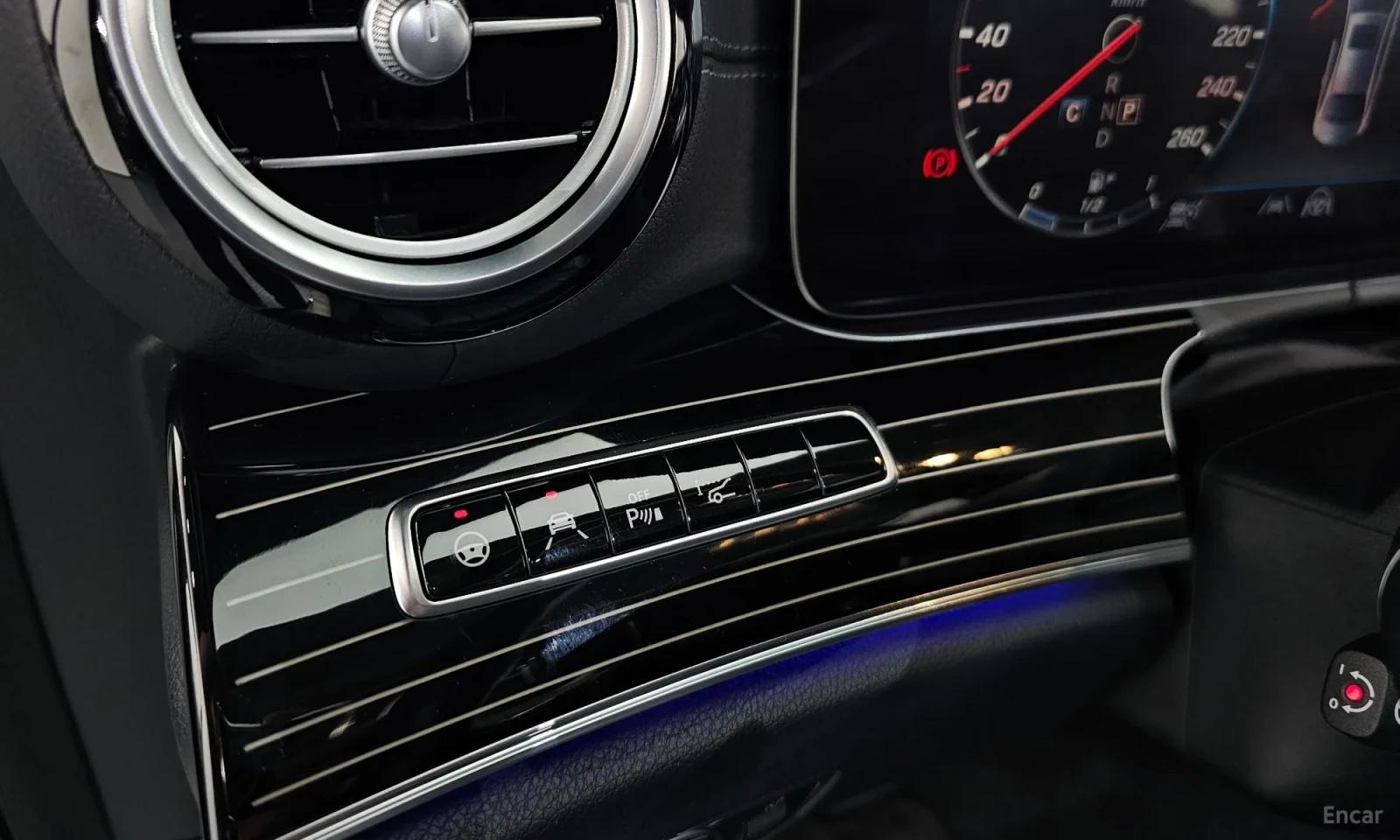 Mercedes-Benz E 450 4MATIC Exclusive, снимка 16 - Автомобили и джипове - 55048255