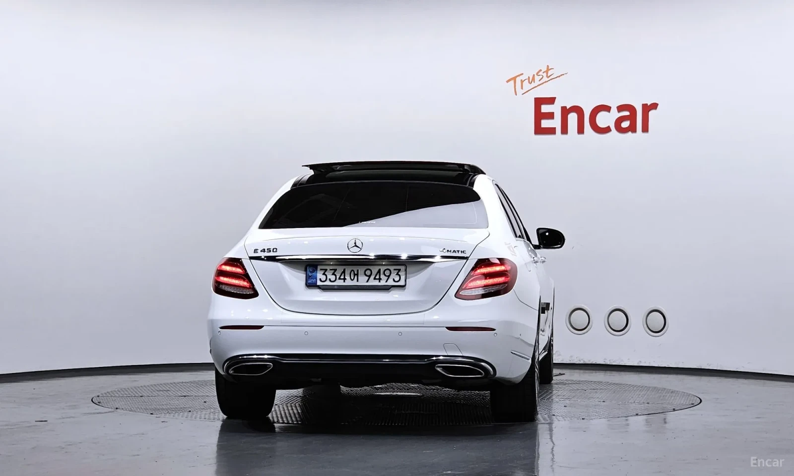 Mercedes-Benz E 450 4MATIC Exclusive, снимка 4 - Автомобили и джипове - 55048255
