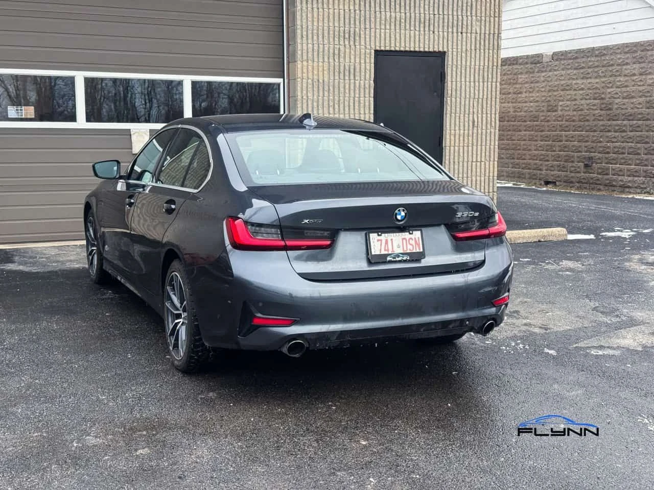 BMW 330 * 330e xDrive Plug in Hybrid! Rare! * CARFAX * ��� | Mobile.bg � ����������� 6