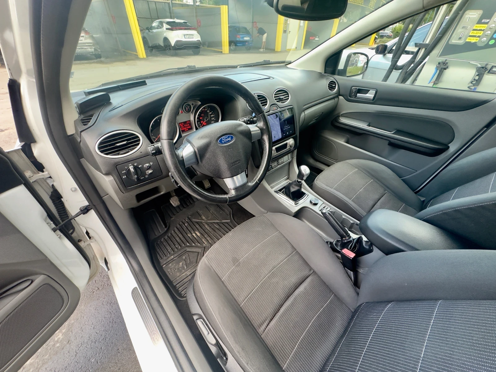 Ford Focus 2.0 Lpg, снимка 8 - Автомобили и джипове - 55270839