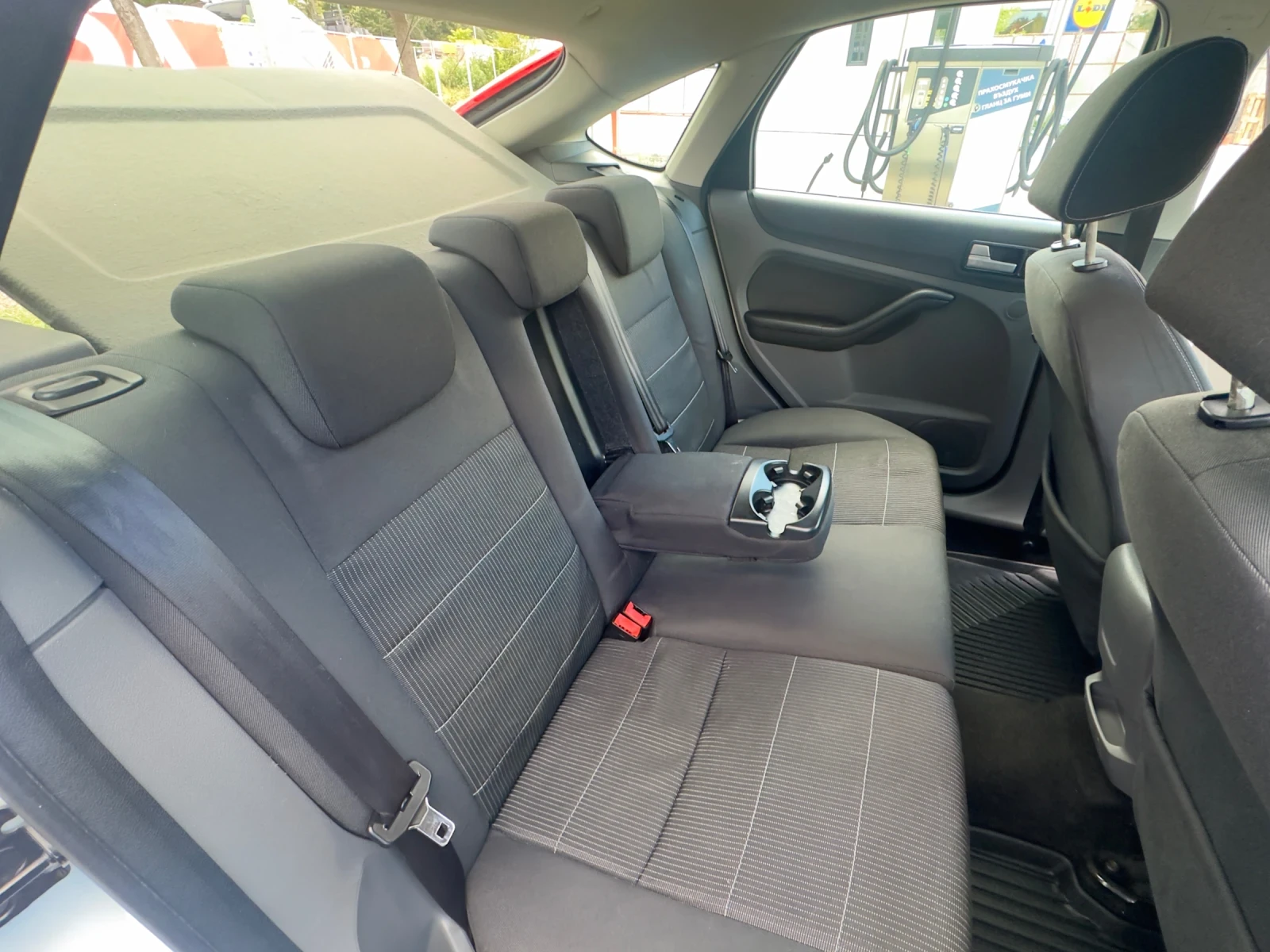 Ford Focus 2.0 Lpg, снимка 11 - Автомобили и джипове - 55270839