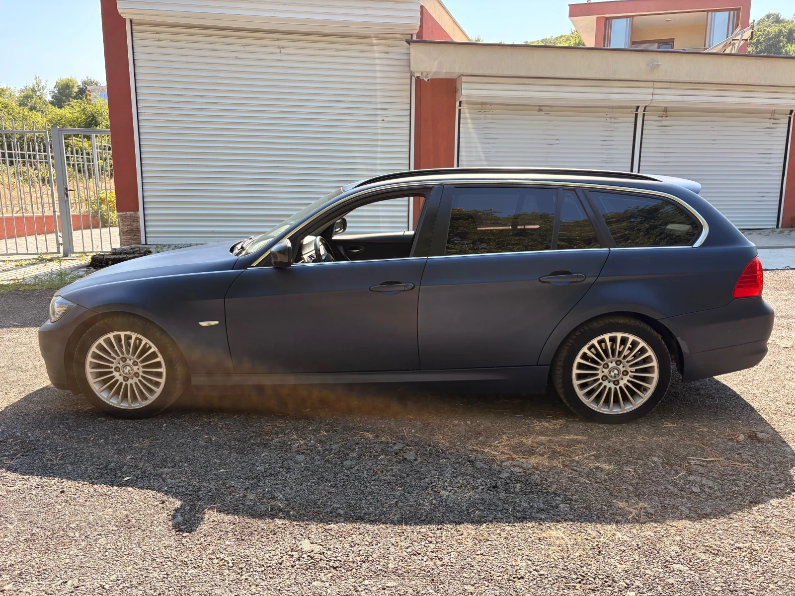 BMW 320 E91, снимка 2 - Автомобили и джипове - 55448459