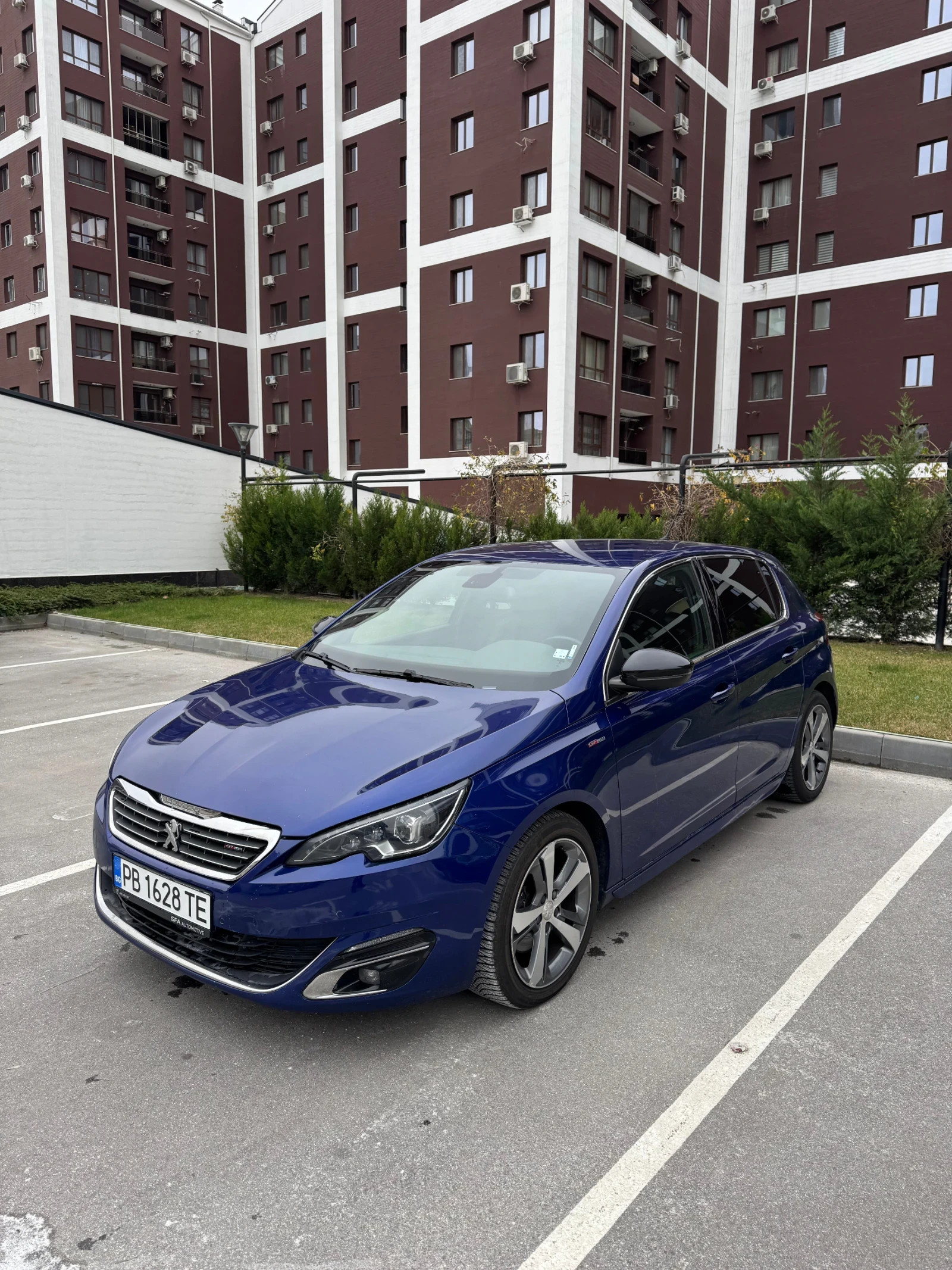 Peugeot 308 2.0HDi / GT-Line / Keyless , снимка 2 - Автомобили и джипове - 55451569