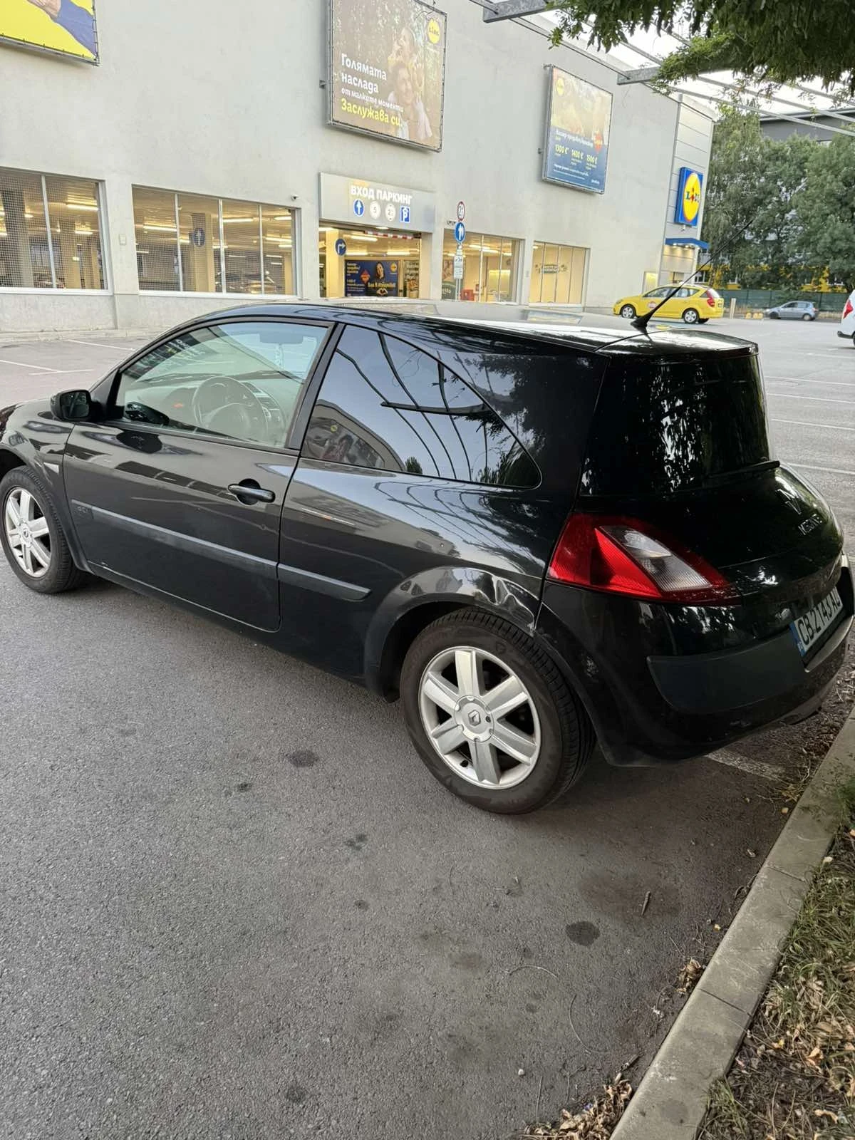 Renault Megane 1.5 dci, снимка 2 - Автомобили и джипове - 55483330