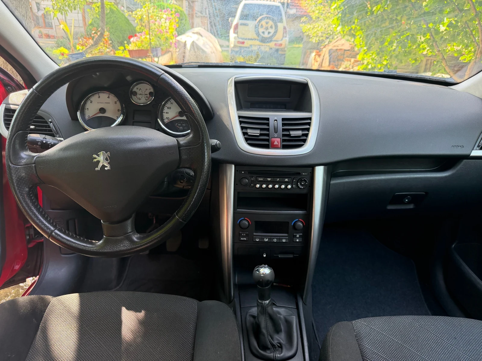 Peugeot 207, снимка 8 - Автомобили и джипове - 55797443