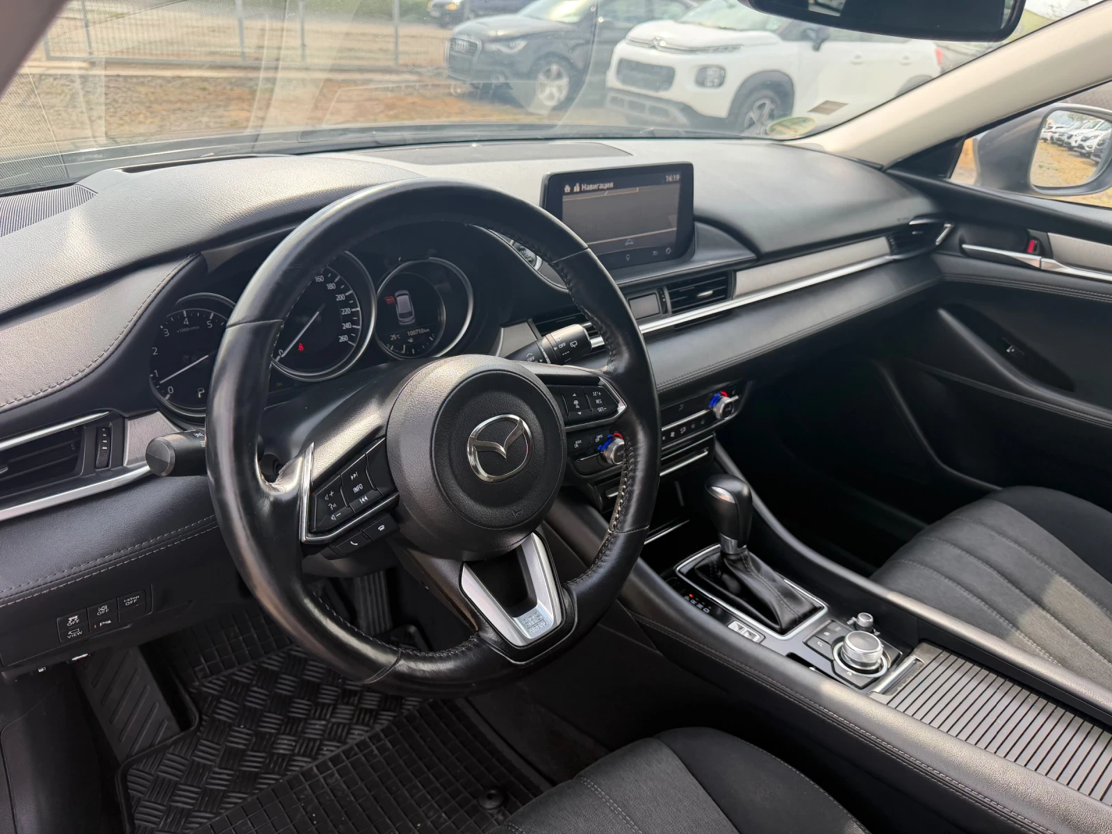 Mazda 6 2.5 SKYACTIVE-G 100000 km., снимка 13 - Автомобили и джипове - 56158930