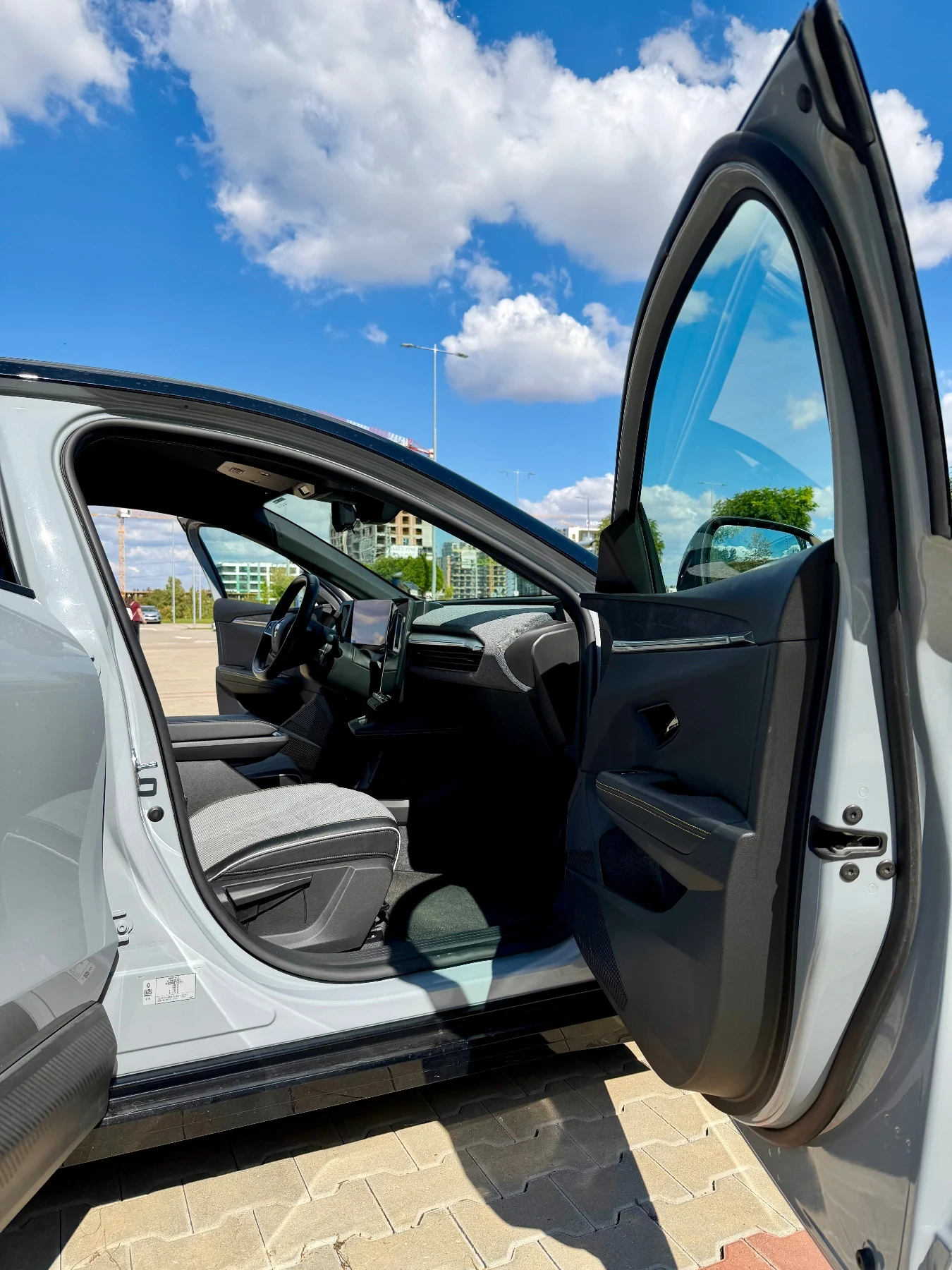 Renault Megane E-tech 60 kWh Techno, снимка 7 - Автомобили и джипове - 56258159
