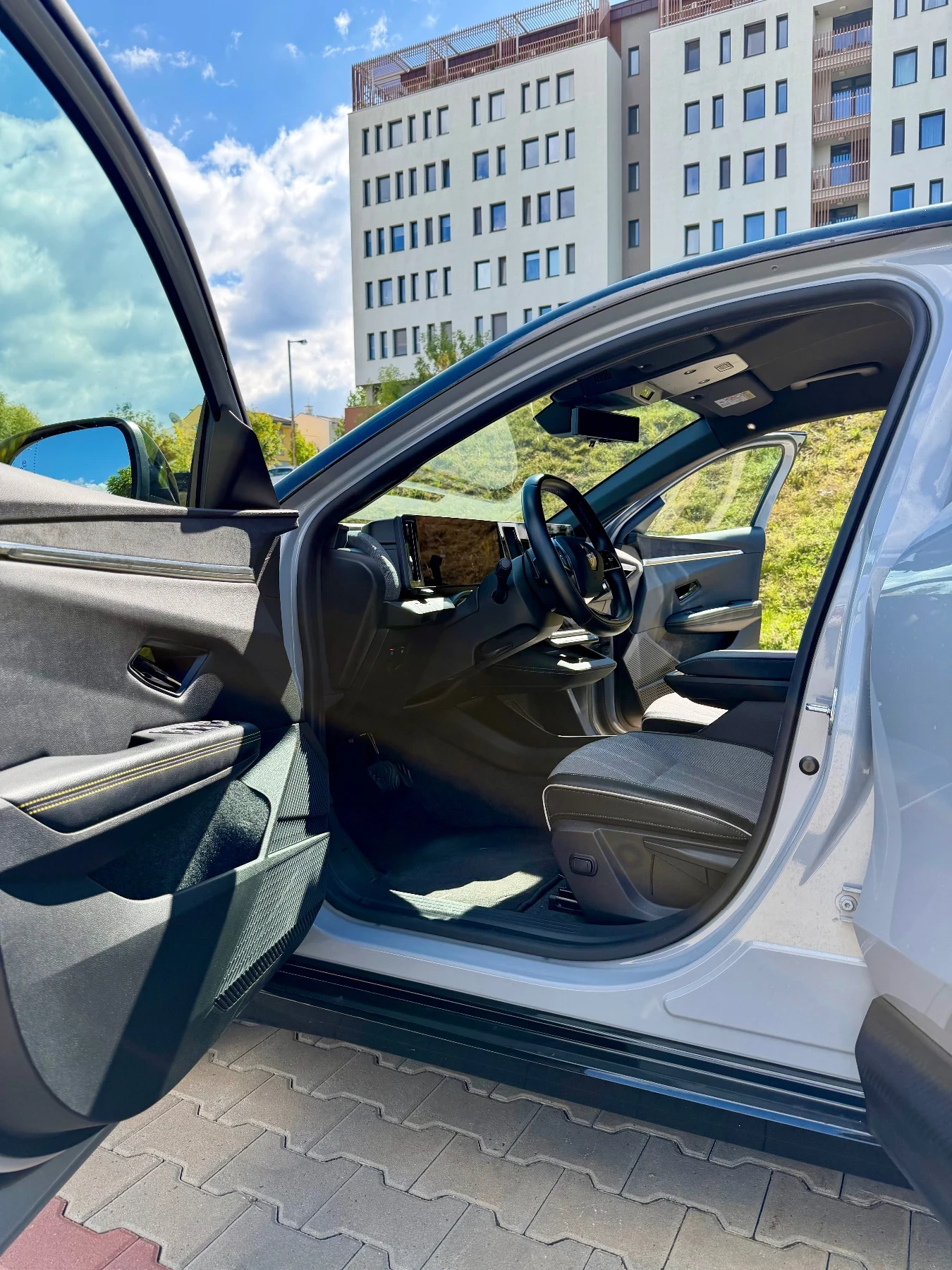 Renault Megane E-tech 60 kWh Techno, снимка 6 - Автомобили и джипове - 56258159