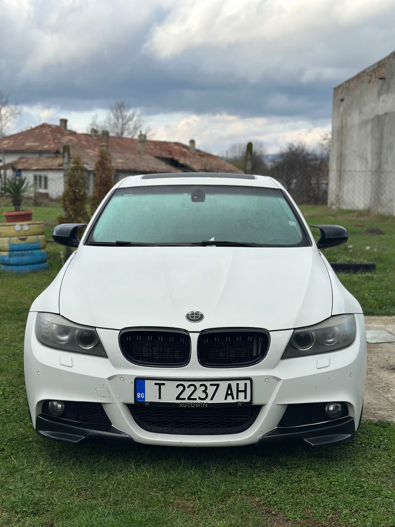 BMW 320, снимка 2 - Автомобили и джипове - 56332943
