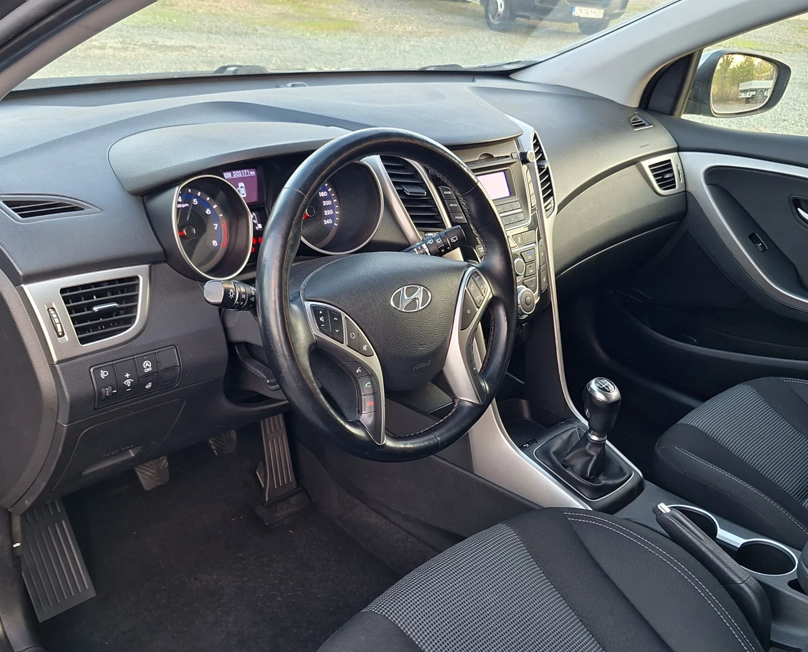Hyundai I30 1.6-FaceLift-EURO-6 (�������-����������) | Mobile.bg � ����������� 10
