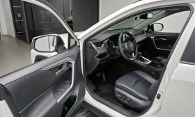 Toyota Rav4 XLE * BLIND SPOT * ПОДГРЕВ , снимка 10