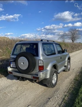 Toyota Land cruiser 163 к.с, къса база DOBINSONS, снимка 4